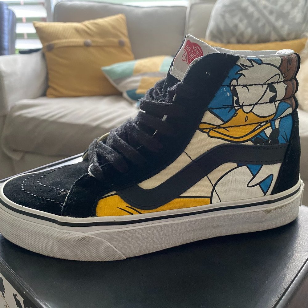 ANS x Disney Mickey Mouse & Friends Sk8-Hi Size 5.5 Pluto Goofy Donald Duck Vans